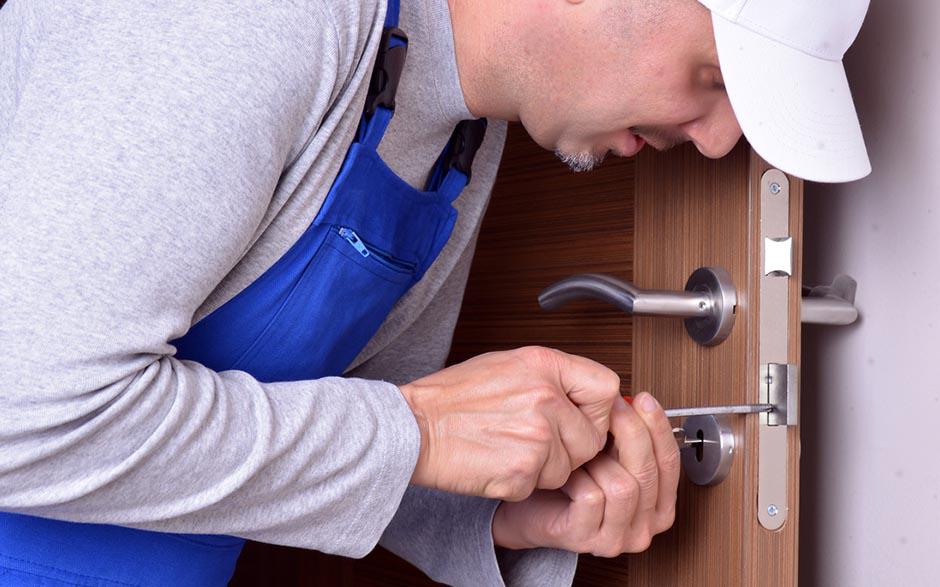 serrurier ouverture de porte service Noisiel